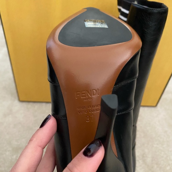 FENDI Rockoko Boots - Picture 4 of 6